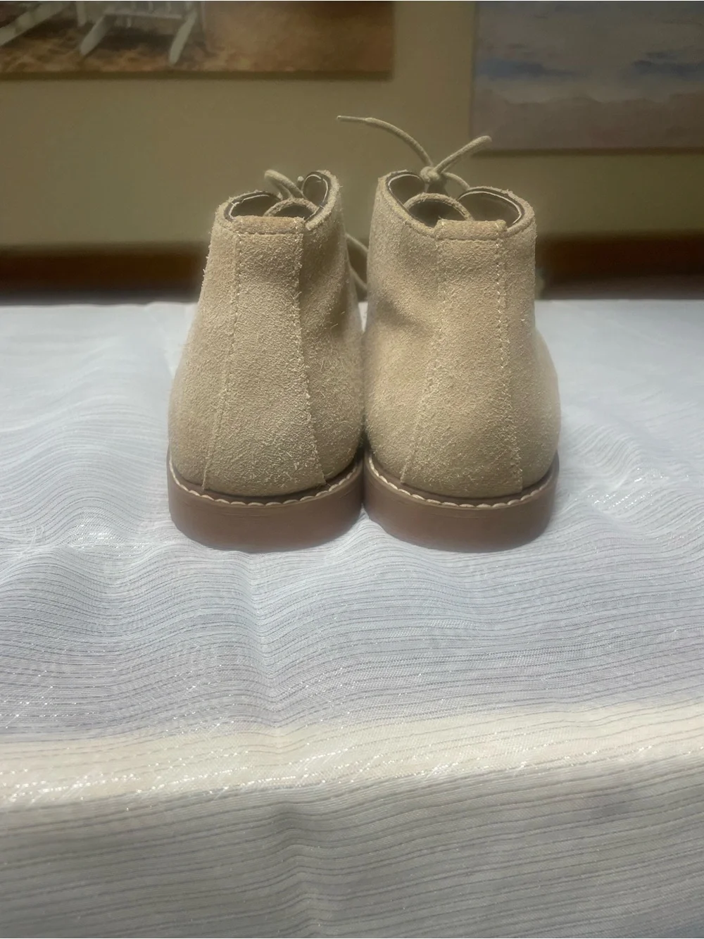 Banana Republic suede chukka